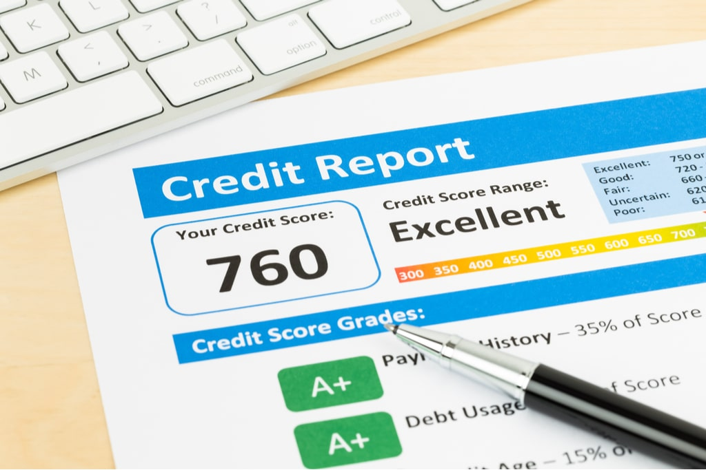 Credit report document showing excellent credit score of 760.
